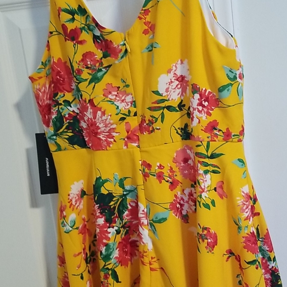 Lulus Sundress - Picture 7 of 8